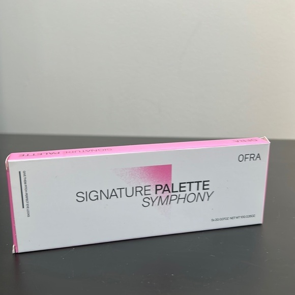 NEW OFRA Signature Palette in SYMPHONY NIB 2/$20 When Bundled - Picture 2 of 4